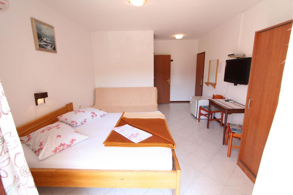 Room And Apartments Mariza Rovinj Phòng bức ảnh