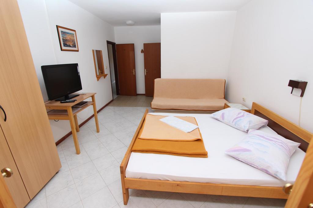 Room And Apartments Mariza Rovinj Phòng bức ảnh