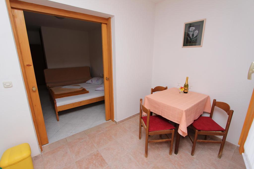 Room And Apartments Mariza Rovinj Phòng bức ảnh