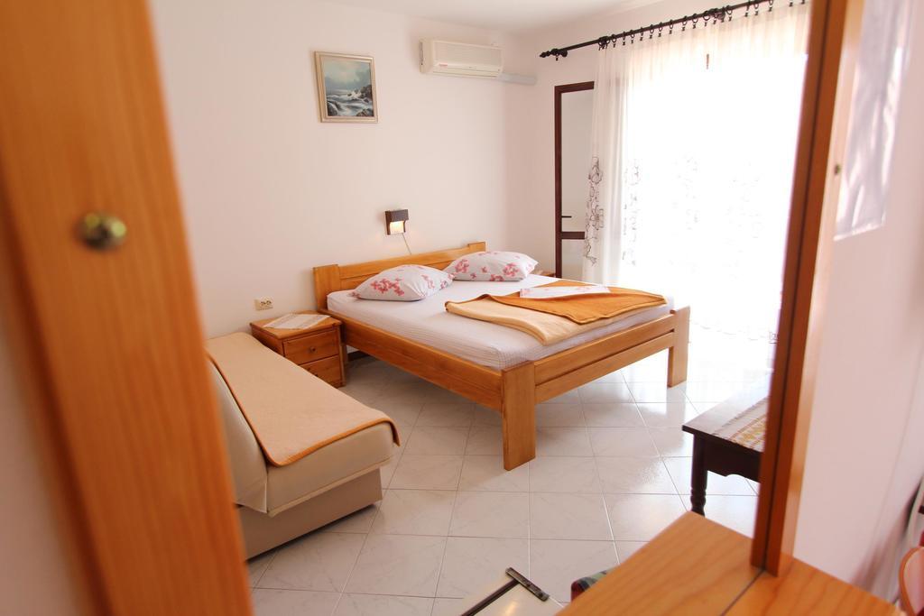 Room And Apartments Mariza Rovinj Phòng bức ảnh