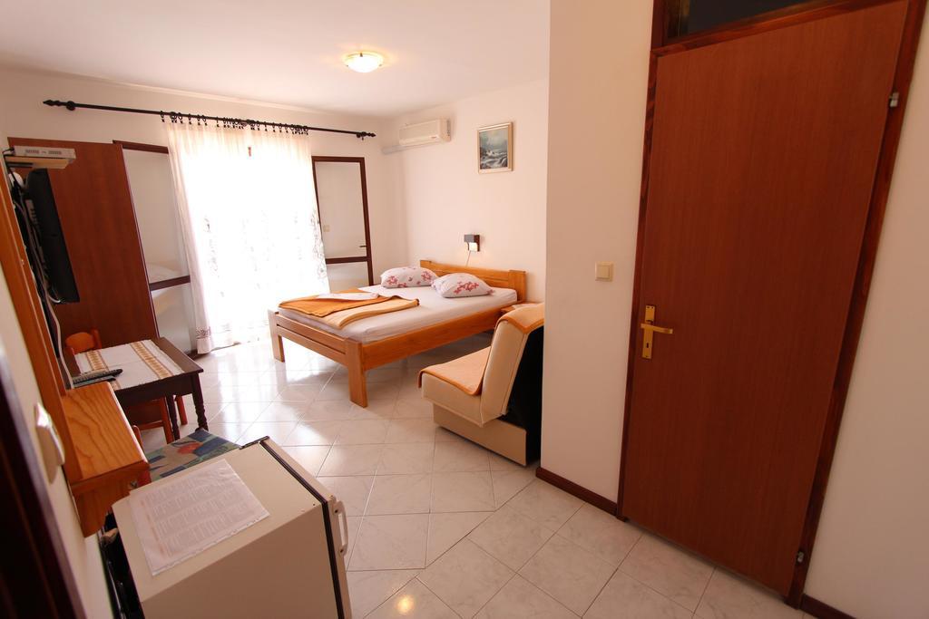 Room And Apartments Mariza Rovinj Phòng bức ảnh