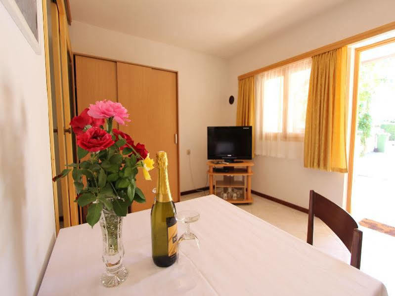 Room And Apartments Mariza Rovinj Ngoại thất bức ảnh